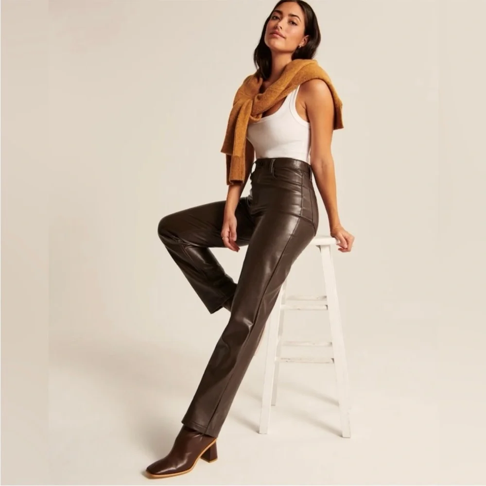 Abercrombie & Fitch The 90s Straight Ultra High Rise Faux Leather Pants - Picture 2 of 7